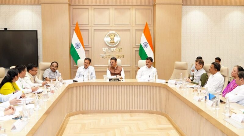दुष्काळ पर स्थायी रूप से काबू पाने के लिए जल संरक्षण के कार्य प्रभावी ढंग से लागू करें – मुख्यमंत्री देवेन्द्र फडणवीस 
